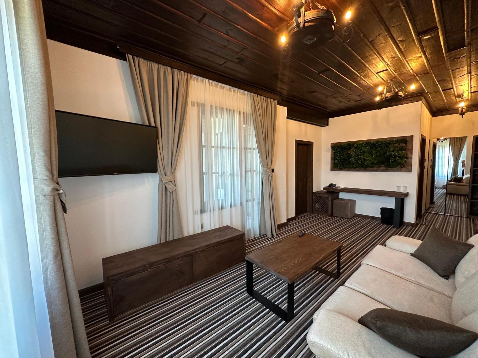 Hotel ليشتين المظهر الخارجي الصورة